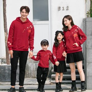 Mẫu áo đồng phục gia đình Tết