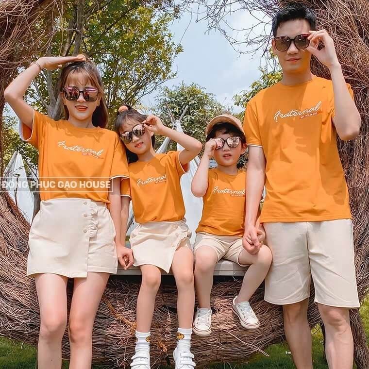 Mẫu áo gia đình mùa hè màu cam đẹp