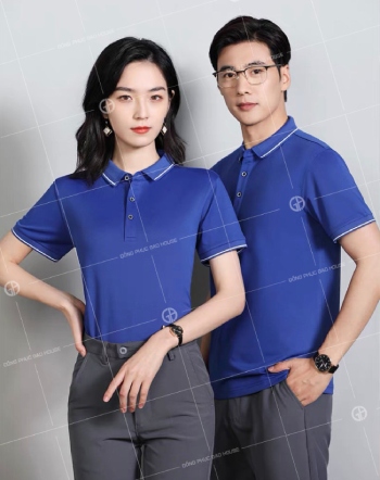 Mẫu áo phông đồng phục công ty màu xanh dương sang trọng, chuyên nghiệp