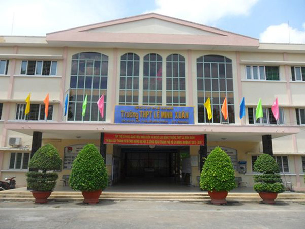 Trường THPT Lê Minh Xuân