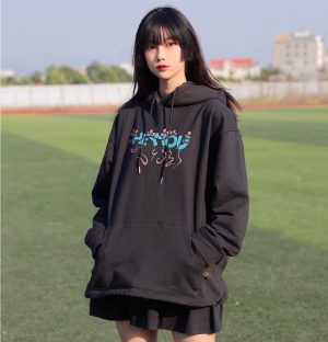 Áo hoodie đen, trắng với thiết kế độc, lạ, chất