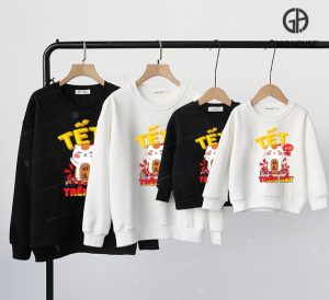 Áo đồng phục gia đình tết đẹp
