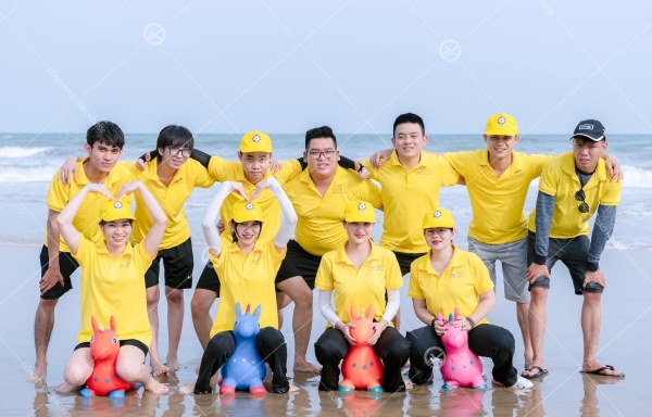 Mẫu áo đồng phục doanh nghiệp teambuilding thiết kế theo yêu cầu