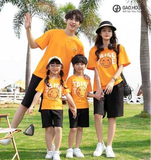 Áo gia đình cổ tròn tone cam nổi bật