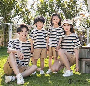 Áo đồng phục gia đình kẻ sọc ngang