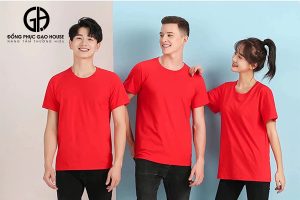 Áo phông đồng phục công ty màu đỏ trẻ trung