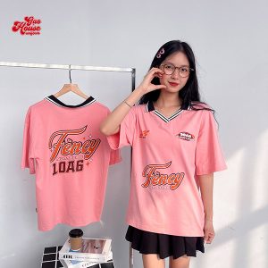 Mẫu áo lớp tone hồng in slogan chất