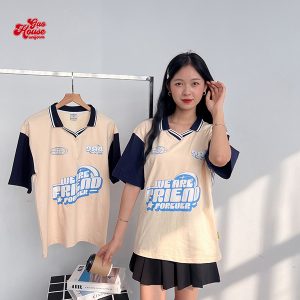 Mẫu áo lớp cổ bẻ tone tím + be in slogan chất