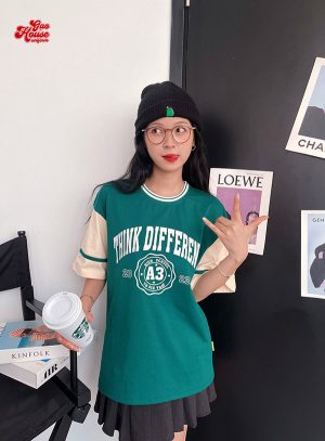 Áo lớp cổ tròn tone be phối xanh in slogan nổi bật