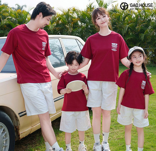 Áo đồng phục gia đình Hòa Bình