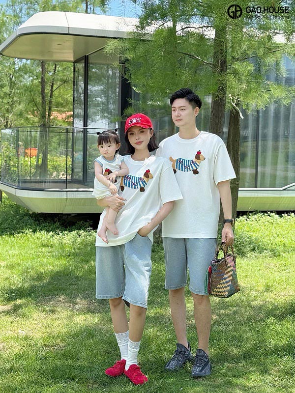 Áo đồng phục gia đình Khánh Hòa