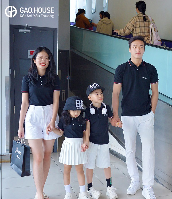 Áo thun gia đình ở Ninh Bình màu đen