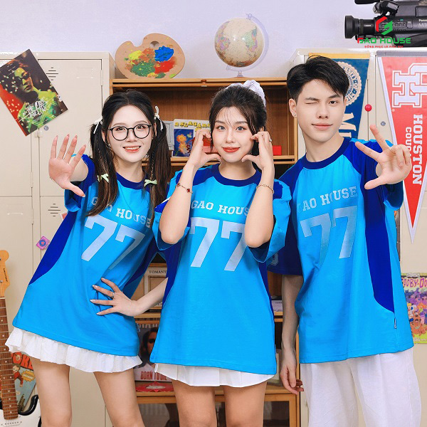mẫu áo lớp màu xanh cổ tròn